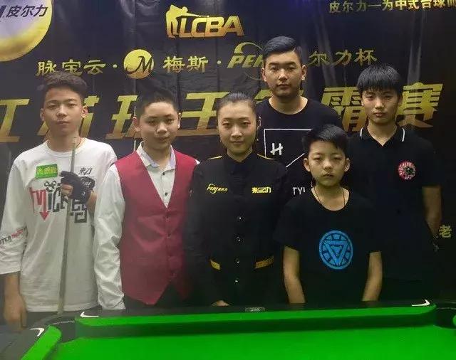 还是对足球 还是对足球