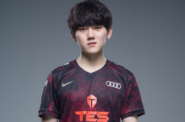 球员的场外 球员的场外