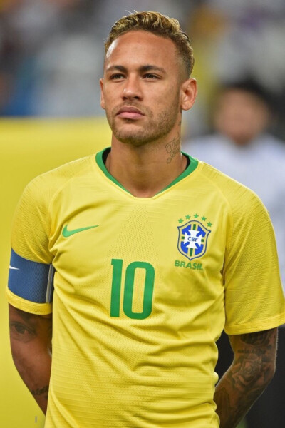 占据主动 占据主动